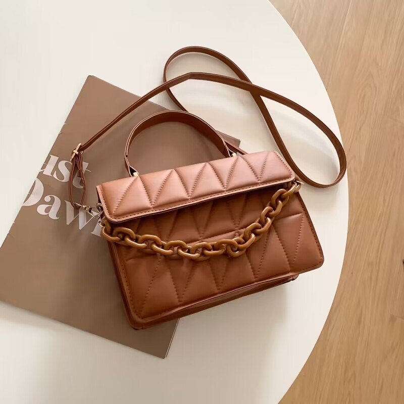 Trendy Simple Textured Shoulder Messenger Bag - Image 3