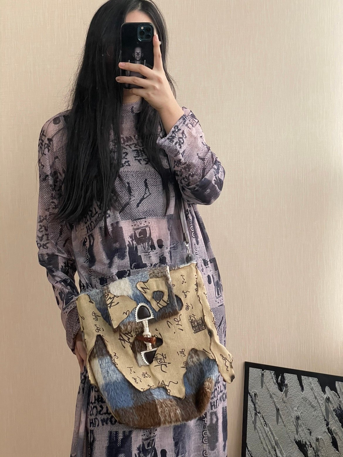 Retro Distressed Plush Plaid Stitching Horn Button Shoulder Messenger Bag - Image 5